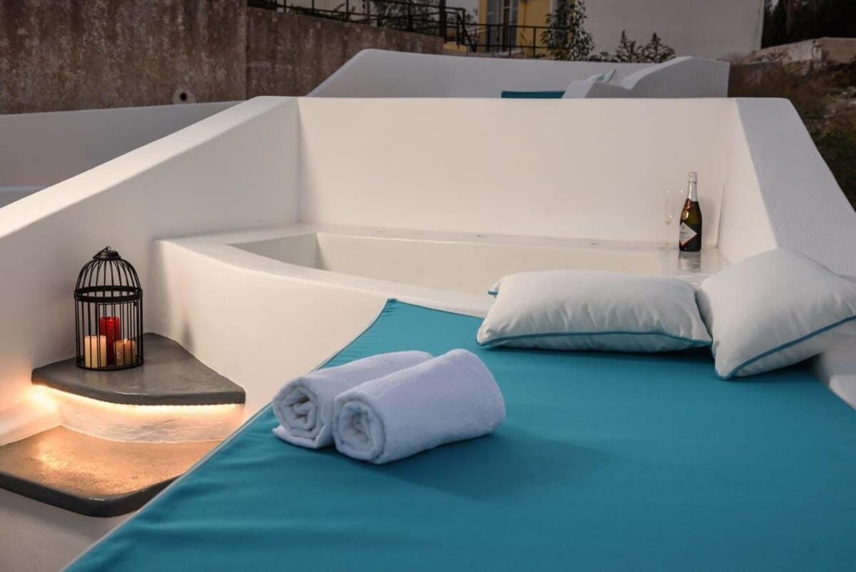 Апартаменты Santorini Traditional Apt With Private Hot Tub Тира Экстерьер фото