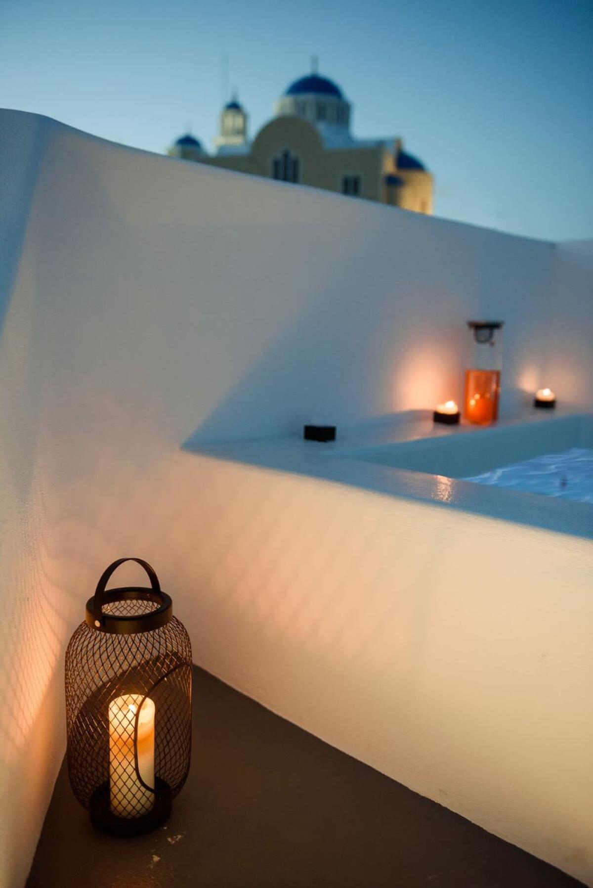 Апартаменты Santorini Traditional Apt With Private Hot Tub Тира Экстерьер фото