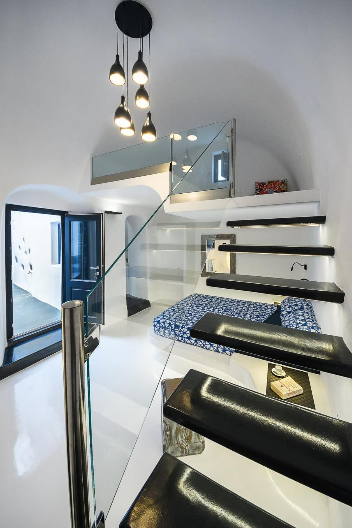 Апартаменты Santorini Traditional Apt With Private Hot Tub Тира Экстерьер фото