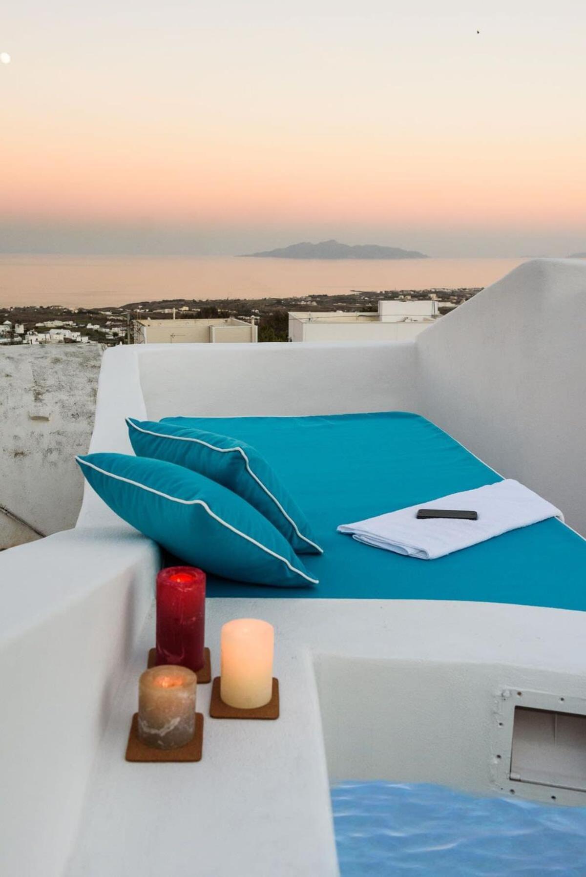 Апартаменты Santorini Traditional Apt With Private Hot Tub Тира Экстерьер фото