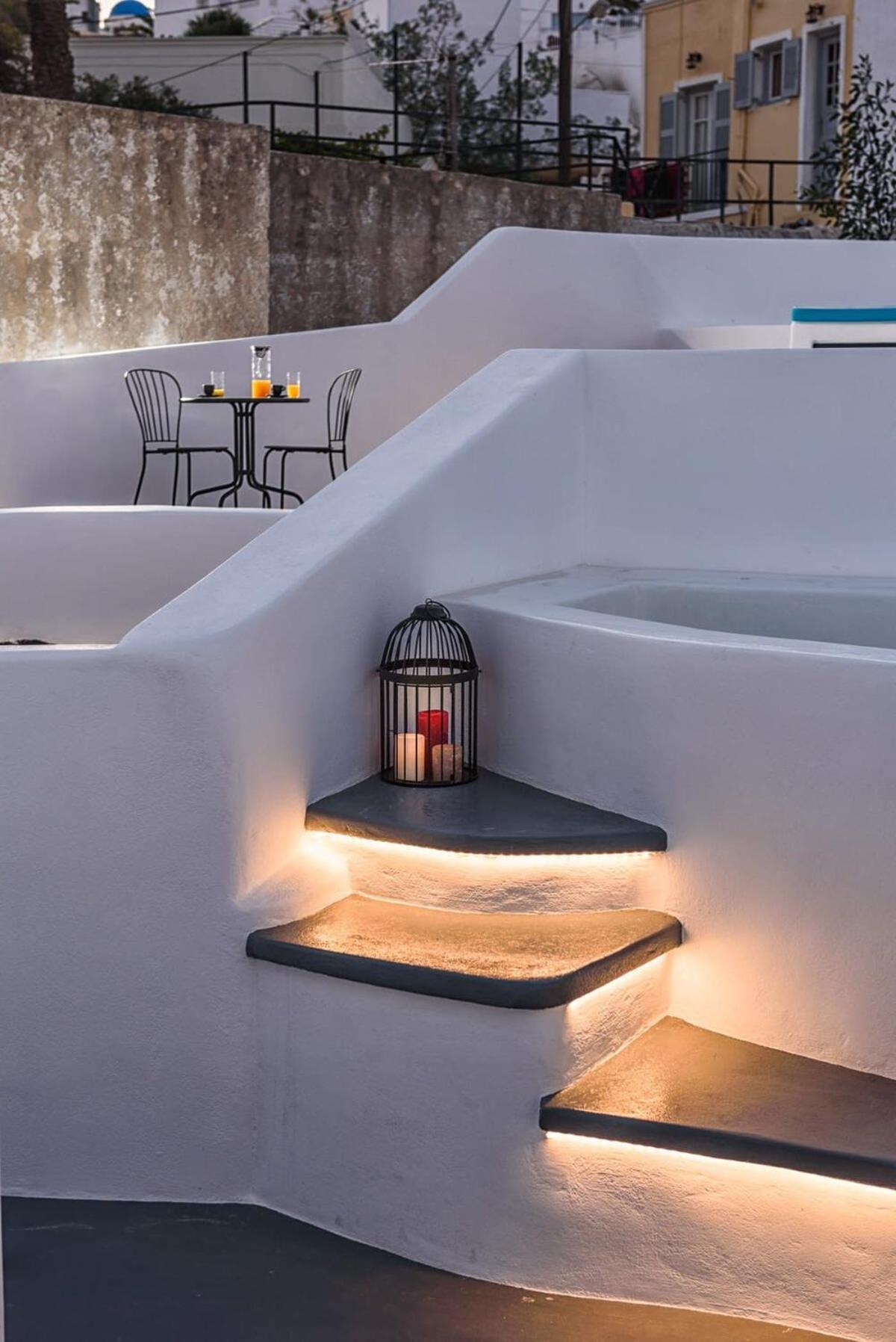 Апартаменты Santorini Traditional Apt With Private Hot Tub Тира Экстерьер фото